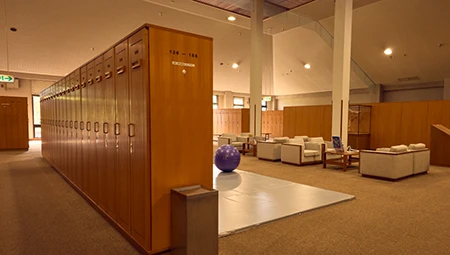 ロッカールーム